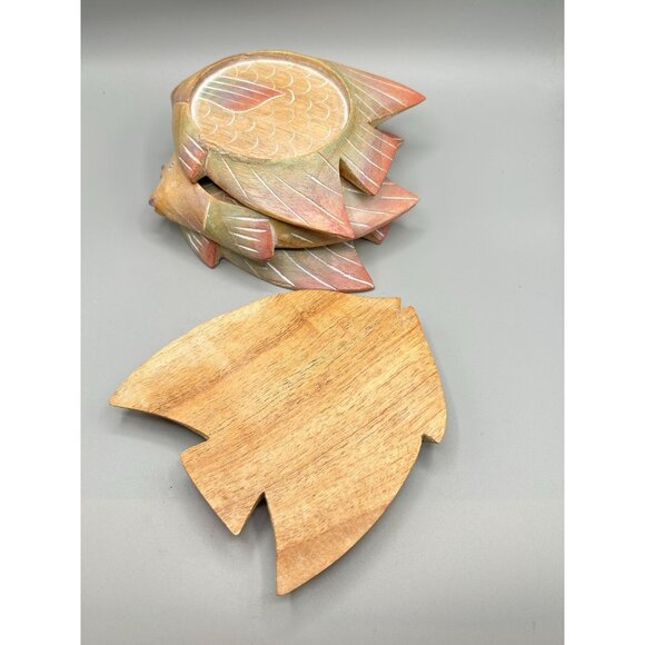 Beach House Decor Fish Coasters Set of 4 80s 90s Wood Carved Pastel Angel Fish - Picture 6 of 9